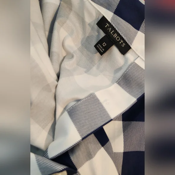 Talbots Women's Navy and White Checkered Sleeveless Blouse, Size 12 - Picture 2 of 6
